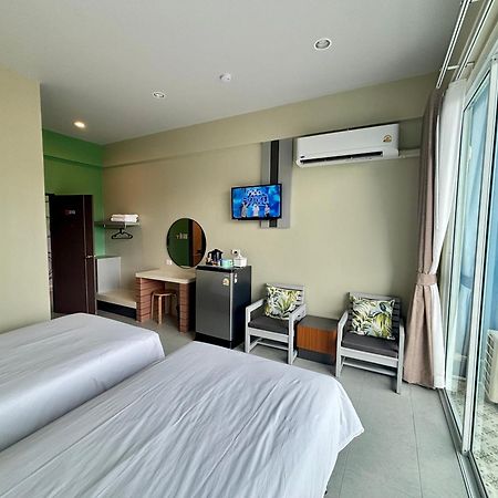 Siri Hotel Phuket Exteriör bild