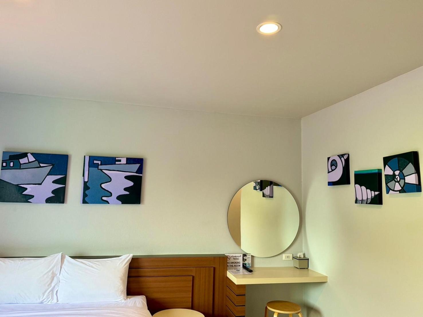 Siri Hotel Phuket Exteriör bild