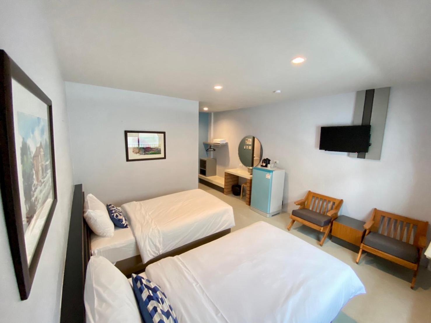 Siri Hotel Phuket Exteriör bild