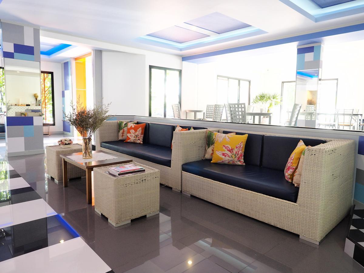 Siri Hotel Phuket Exteriör bild
