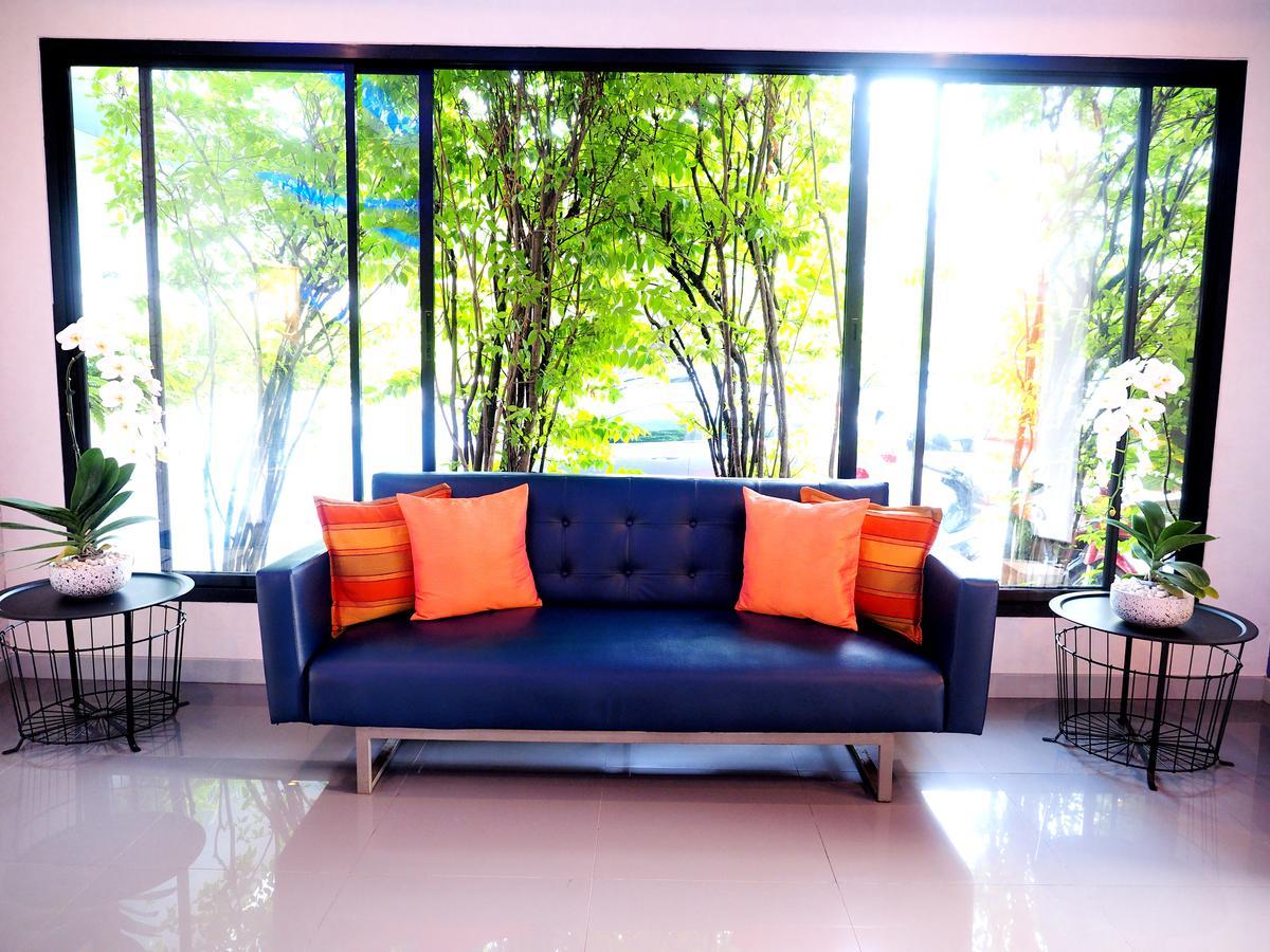 Siri Hotel Phuket Exteriör bild