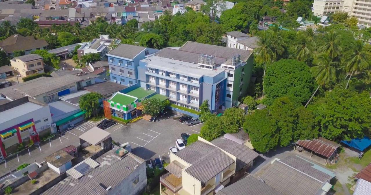 Siri Hotel Phuket Exteriör bild
